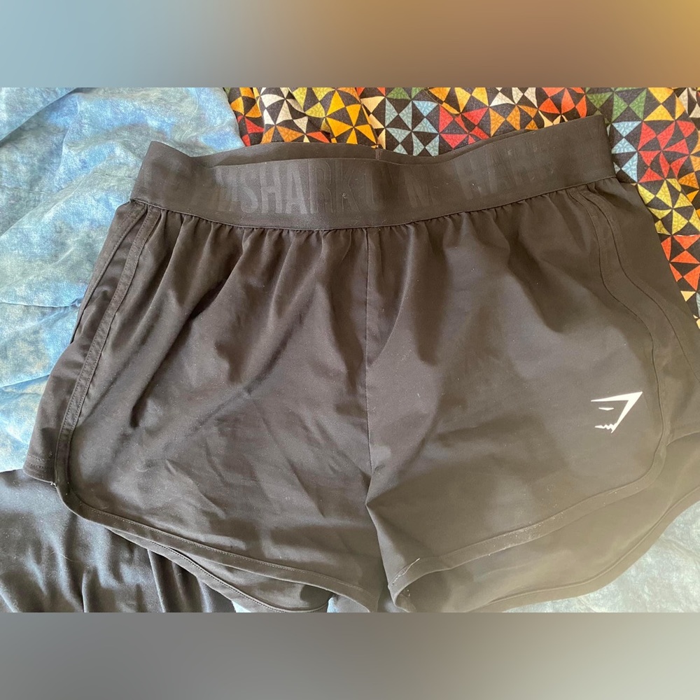 Gym shark medium black shorts